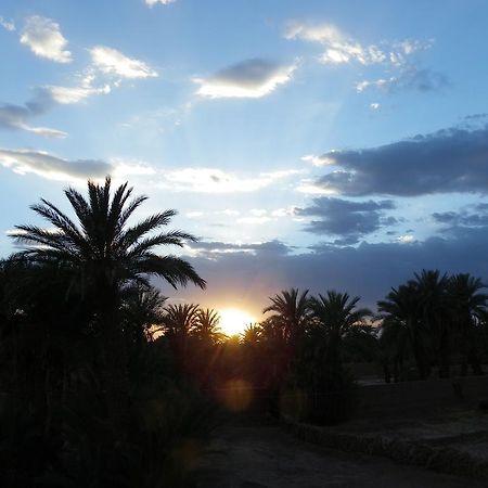 Riad La Maison Du Desert Oulad Driss Esterno foto